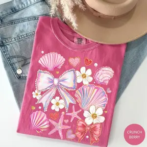 Comfort Colors Boho Coquette Summer Shirt – Pink Starfish & Pearl Bow Clam Design, Retro Beach Girl Tee, Trendy Summer Coquette T-Shirt