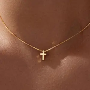 Cute Cross Necklace for Women 14K Gold Plated Simple Trendy Charm Cross Pendant Necklace Non Tarnish Jewelry Religious Gift