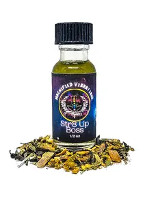 Str8 Up Boss Handmade Ritual Oil 1/2 oz | Wealth, Luxury and Prosperity | Made with Herbs & Essential Oils | Hoodoo, Voodoo, Wicca, Pagan