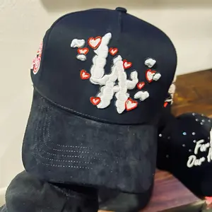 Thirtyone x LA Valentines Cap - black with Heart and Cloud Embroidery -
