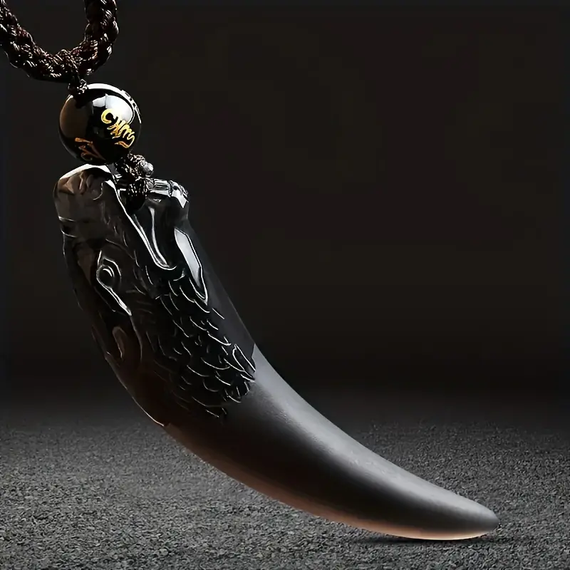 Retro Wolf Tooth Pendant Necklace, Unisex Protective Amulet, Comes with Bead Rope, Artificial Stone Material, Suitable as Party Accessory or Christmas Gift