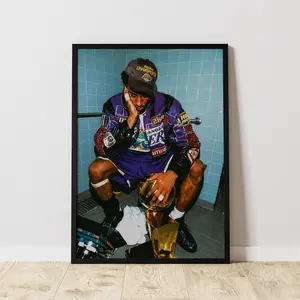 Kobe Bryant Inspired Canvas Wall Art, Vintage Basketball Poster Print, Black Mamba Style Sports Decor for Bedroom & Living Room Poster