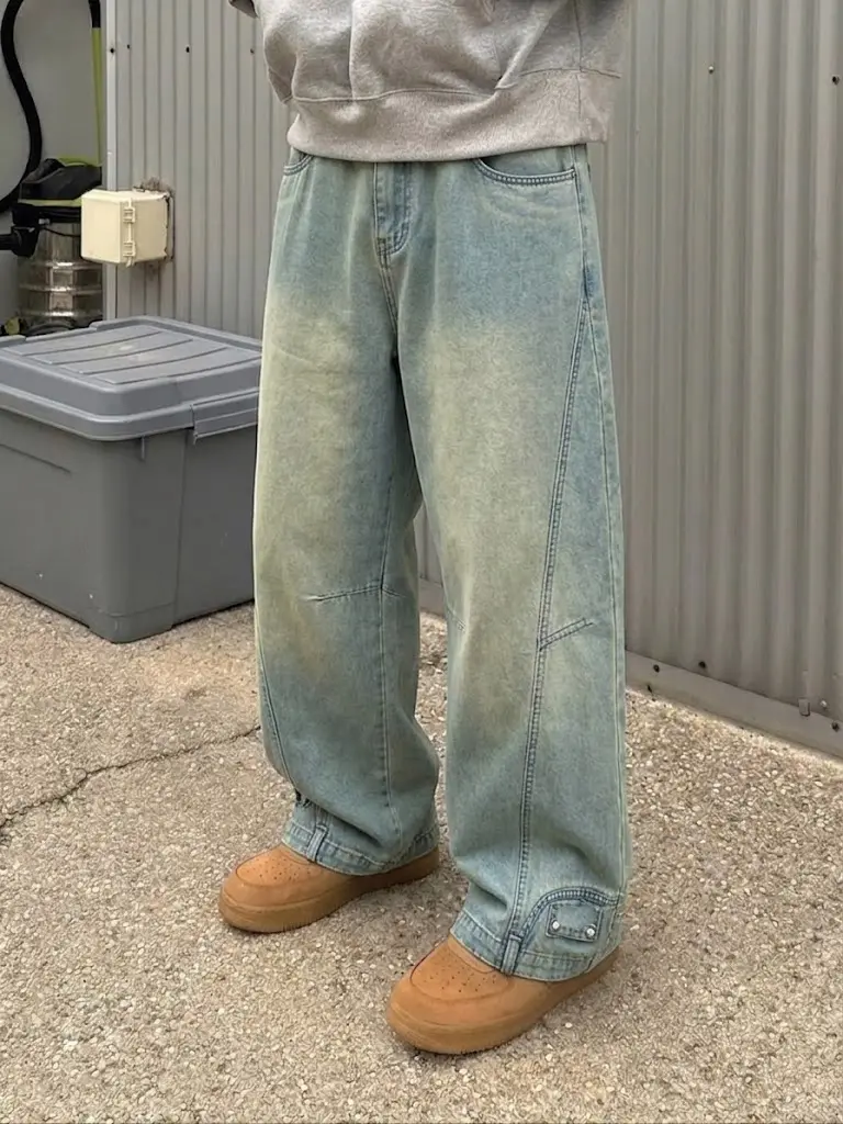 Light Wash Curved Jeans, Y2K Men's Retro Vintage Loose Fit Wide Leg Denim, Street Style Casual Fashion, Hip Hop Rock Jeans for All Seasons, Plain Denim Jeans