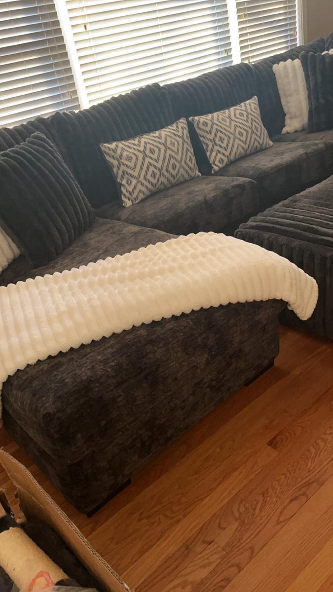 Item: Pure White, Twin