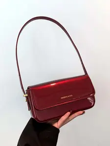Niche  simple texture one-shoulder underarm bag, retro one-shoulder baguette bag, fashionable, exquisite, compact and versatile, black and red color optional, classic bright color suitable for daily commuting, shopping, etc., Handbag Shoulder Bag