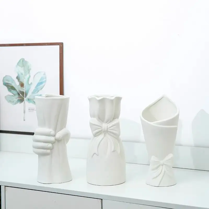 Bow Folded Ceramic Vase, Decorative Vase, Romantic Atmosphere, Matte Finish, Ideal for Minimalist Home Decor, Suitable for Various Bouquets, Vases Home Decor