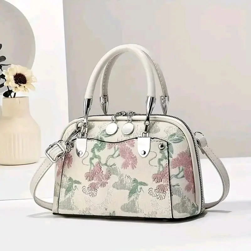 Women's Elegant Mini Wallet Bag, Compact Ladies' Small Purse for Daily Use