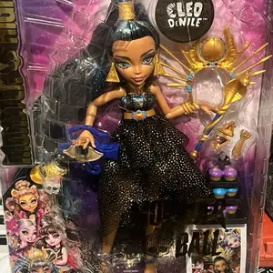 Mattel Monster High Cleo De Nile Fashion Doll With Pet Hissette And Accessories Shimmery Blouse Mummy Wrap Ribbon Fringe Layered Hieroglyph Skirt Snake Leg Cuff Scarab Sandals
