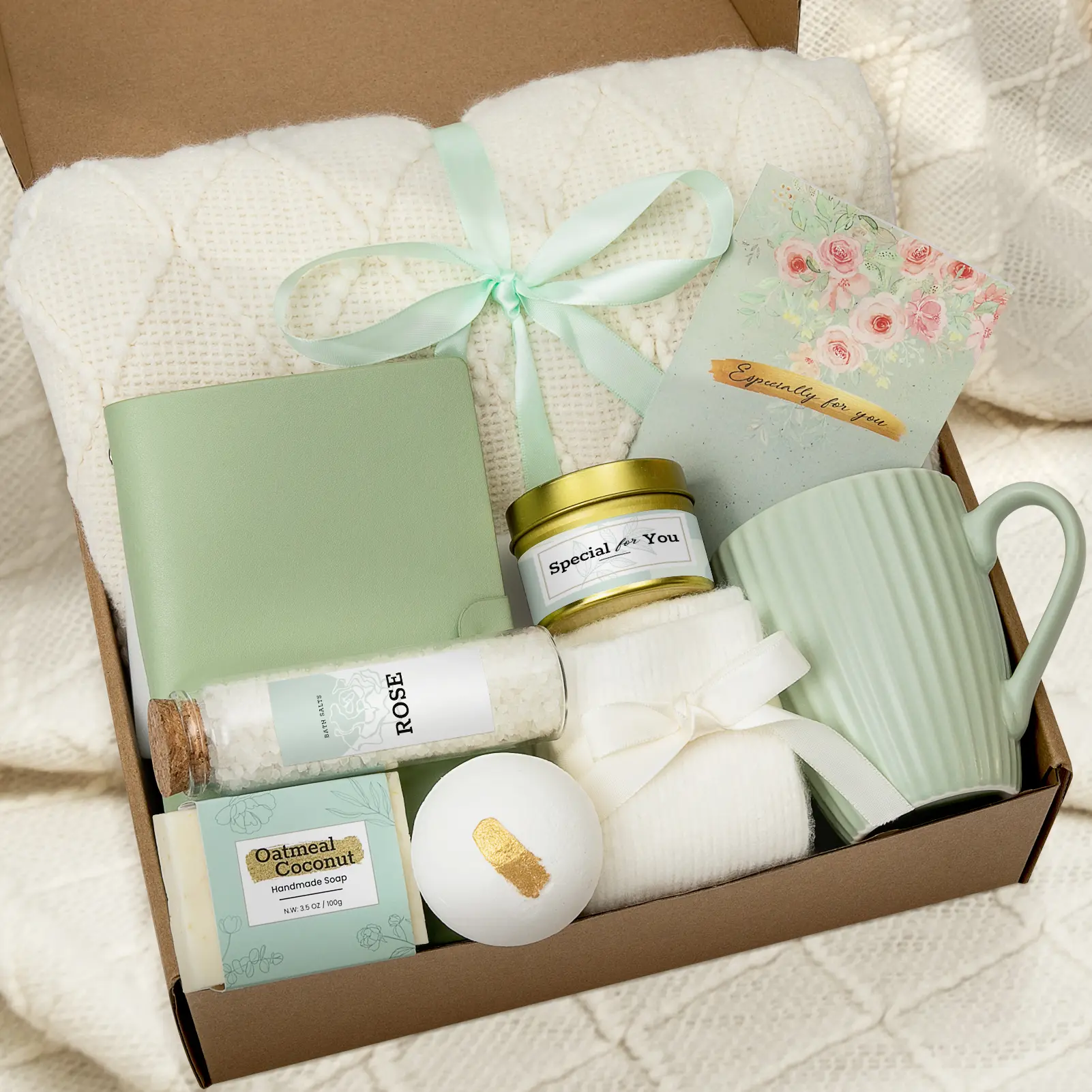 Luxury Dreamy Sage Green Bath Set Basket - Mothers Day Gift Ideas, Scented Candles & Spa Essentials, Unique Treat for Women (Ideal for Birthdays, Easter Gifting)