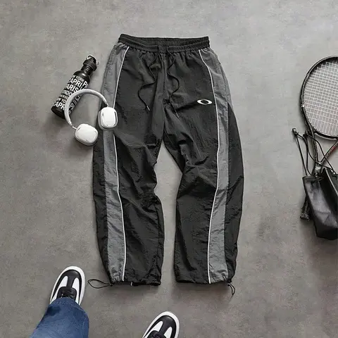 Men's Casual Streetwear Contrast Color Sporty Long Pants, Windbreaker Pants ,Loose Fit Drawstring Cuff, Fashionable Print, Lightweight Fabric, Athleisure Style Bottoms pantalones para hombre pants for men cargo pants for men pantalones de trabajo hombre o