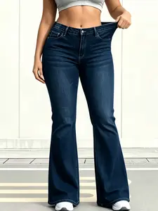 【Plus Size】 Plain Pocket Button Flare Leg Jeans, Casual Comfy Bell Bottom Denim Pants for Daily Wear, Women's Plus Clothing for All Seasons WH50
