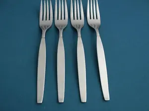 4 Dinner Forks Oneida Community FROSTFIRE Stainless 7 1/4"