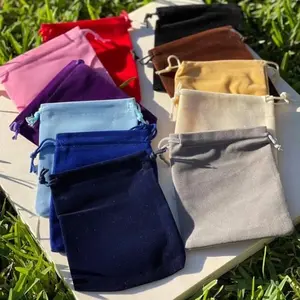 1 large Crystal Mojo Carry Set bags