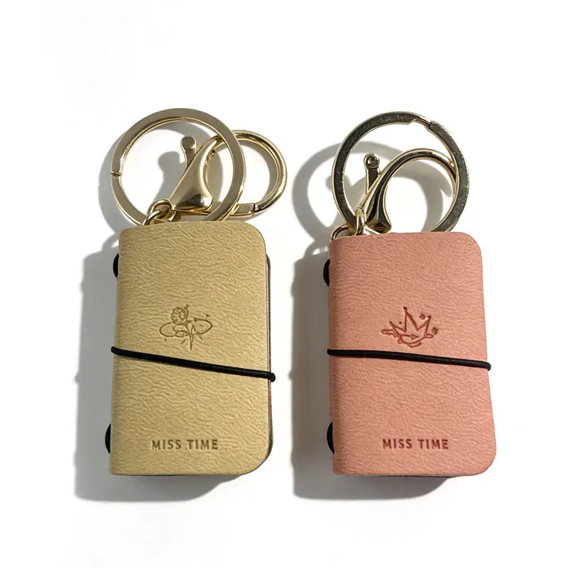 Mini Leather Notebook Keychain Multipack - 2 Compact Square Plain Pocket Notepads, Minimalist Fashion Accessory, Desk Organizer Accessory for Professionals, Quick Notes, Durable Office Stationery, Unisex Portable Item
