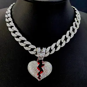 European/American hip-hop style broken heart pendant necklace with rhinestones, unisex Cuban chain, personalized collarbone necklace for sweatshirts