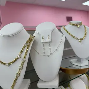 Lote gargantilla y pulsera alta calidad