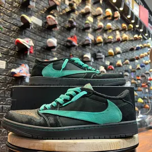 537926 Travis Scott x Air Jordan 1 Low 'Black Phantom Tiffany' - Exclusive Custom