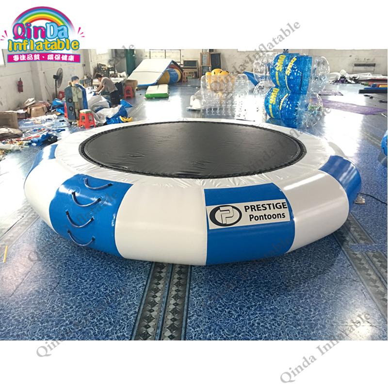 Summer Outdoor Durable Inflatable Floating Water Trampoline For Family