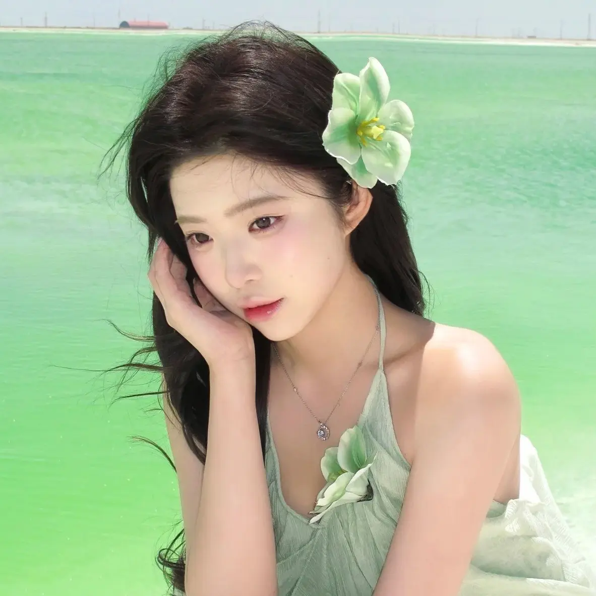 Green Tulip Hairpin (H0236)