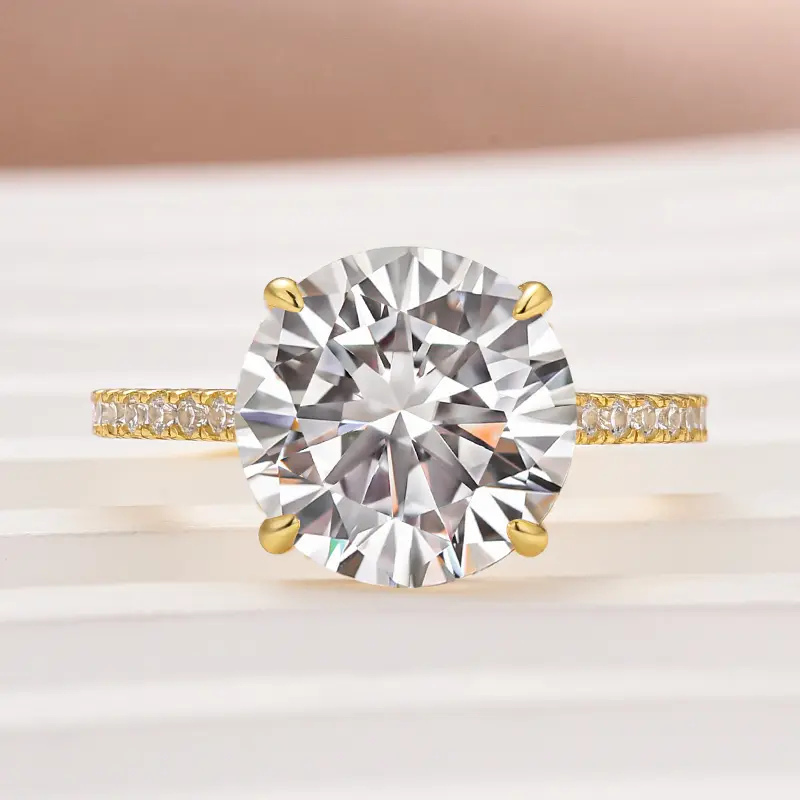 MAXINEJEWELRY 4.0ct Round Cut Synthetic Moissanite Solitaire Engagement Ring - Women's Promise Ring for Proposal, Wedding, Daily Wear