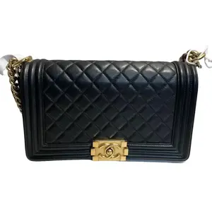 Pre-owned CHANEL Le Boy Medium Black Lambskin Crossbody Bags CHANEL