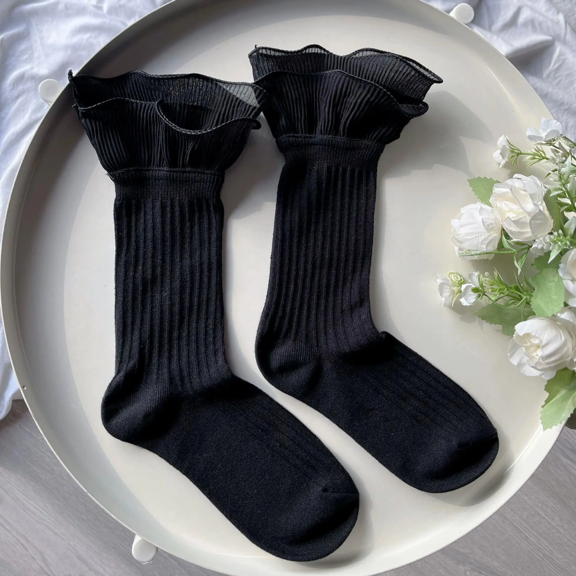 Women's 2-Pair White Elegant Ballet-Style Double-Layer Ruffle Mid-Calf Socks - Summer Thin Pleated Niche Stacked Socks for Dress Wear