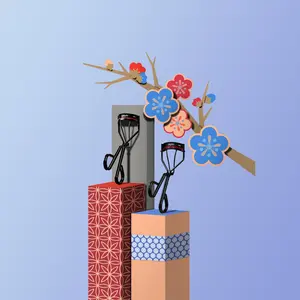 eyelash curler - 2 curvature options to suit all eye shapes.