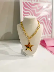 Oversized Star Necklace