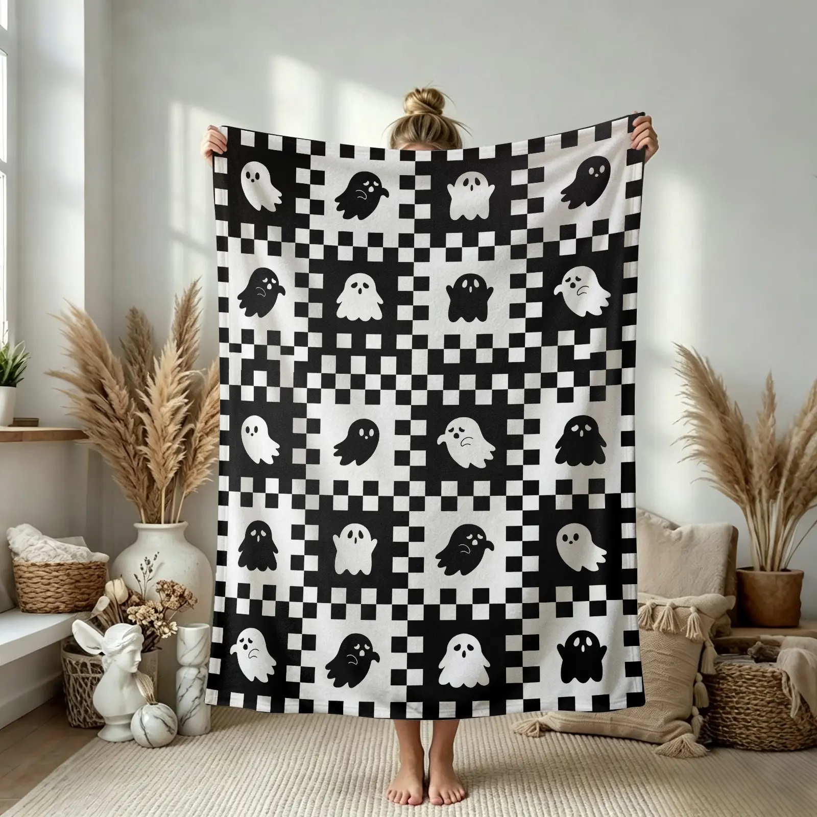 Black and White Checkered Ghost Print Flannel Throw Blanket - Ultra-Plush Polyester, Retro Look, Soft Lightweight Washable, Home Room Decor for Living Room Sofa Bedroom, Halloween Spooky Cartoon Holiday Gift