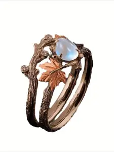 1pcs Vintage Maple Leaf Moonstone Ring Elegant Fashion Rings Perfect for Daily Wear & Parties