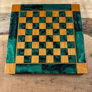 Emerald Black Onyx Cherry Chess Board (INCLUDES PIECES)