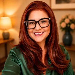 New Release K138109 Mahogany Ember 20" wig bundle. rich auburn mahogany with copper-red undertones. 13x4,120 density,350 heat tolerance,21.5-23 5 cap. Complete wig bundle must be returned for full refund.
