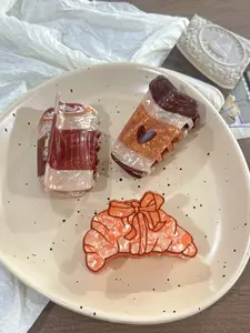 1pc Cartoon-shaped Coffee Cup Hairpin, Cartoon Bread Hairpin, Women's Hair Accessory, Suitable As A Birthday Gift Hairpin, Applicable for Bun Clips, Chin Clips, Hairpins