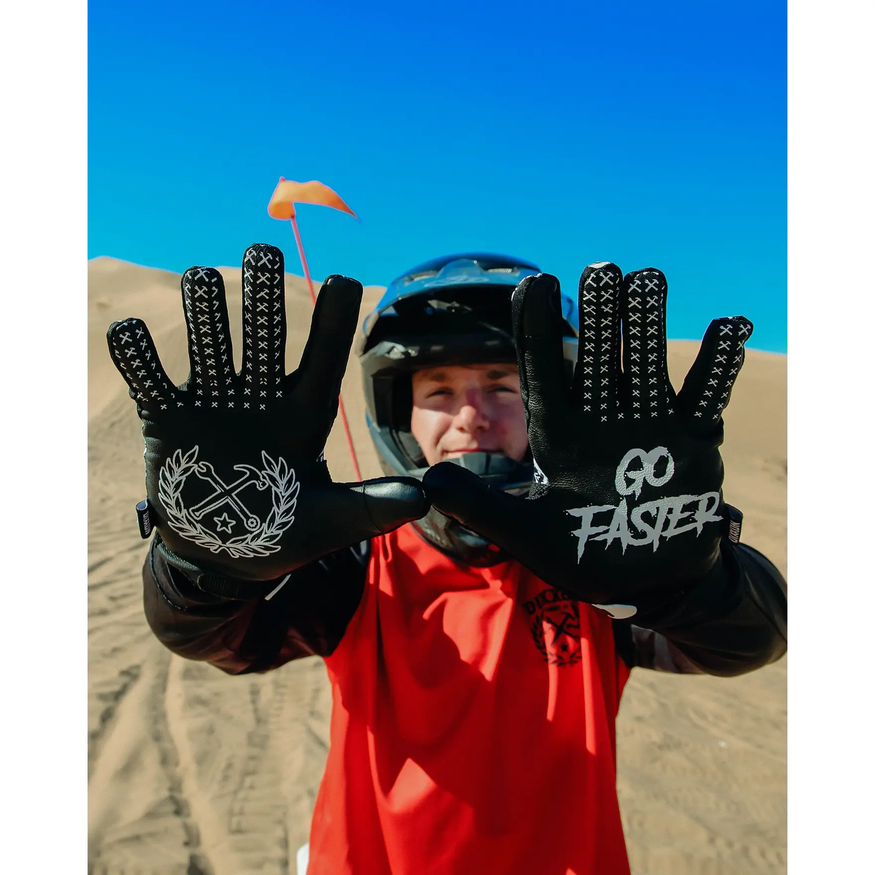 Corpo Overload Moto Gloves - Black & White Corpo Overload Moto Gloves - Black & White