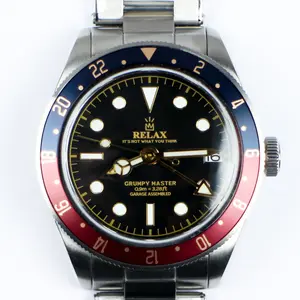 Vintage Style Relax Red & Black GMT Watch