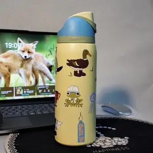 NEW 32oz FreeSip Water Bottle – UO Exclusive “Party Animals”