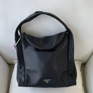 Pre-owned PRADA Authentic Vintage Black Grained Leather Hobo Shoulder Bag/WJDB04308801