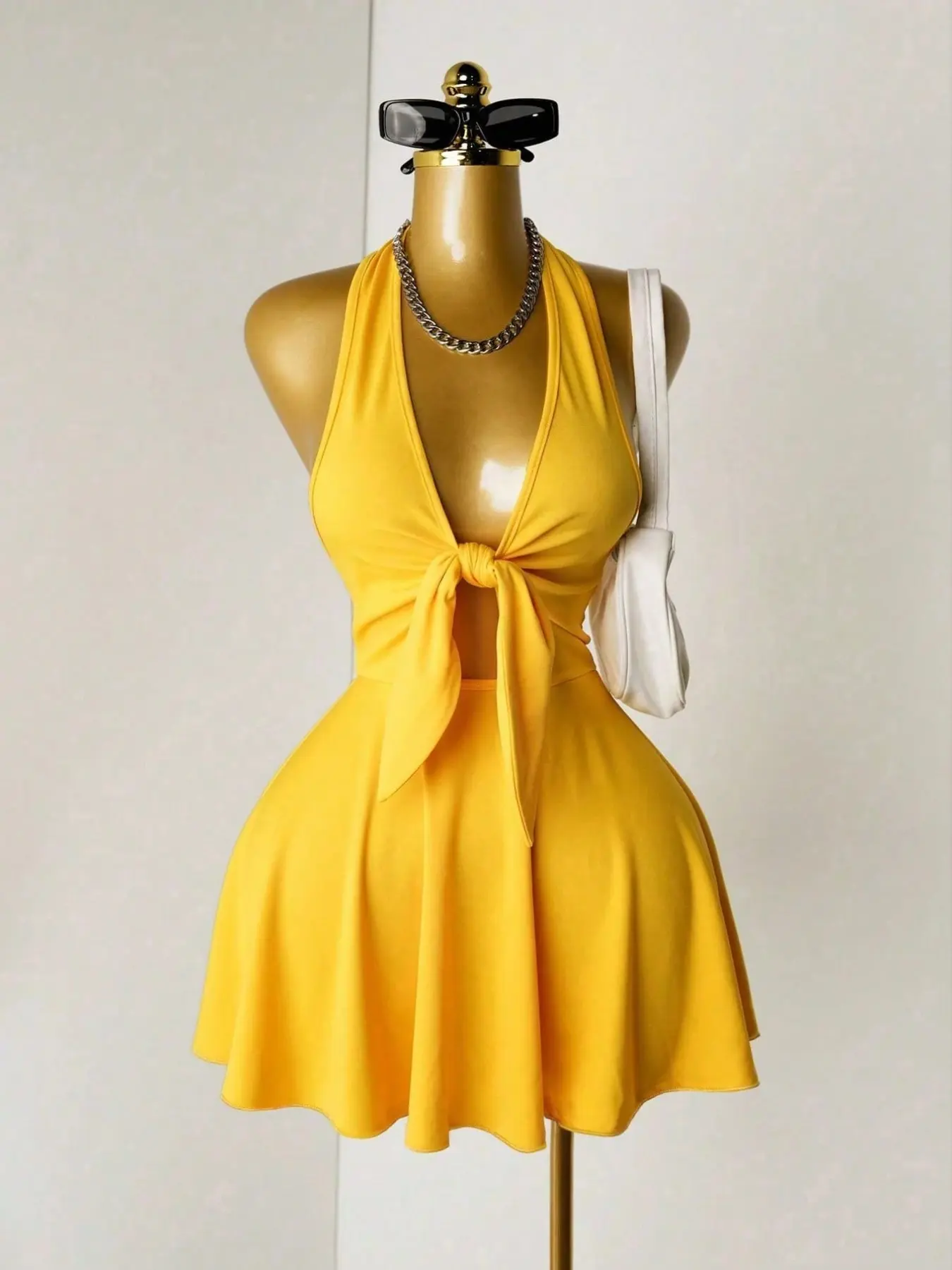 1 Piece Women Halter Tie Cutout Flared Mini Dress Deep V Neck Sleeveless A Line Short Dress Slim Fit Elegant Chic Party Club Night Out Cocktail Outfit Fashion Figure Hugging Short Gown For Ladies Summer Evening Wear Daily Going Out Dress Dresses For Party