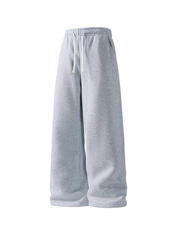 3-pack men’s lightweight casual sweatpants, loose yet well-structured fit—comfortable for summer sports, home wear, and shopping.