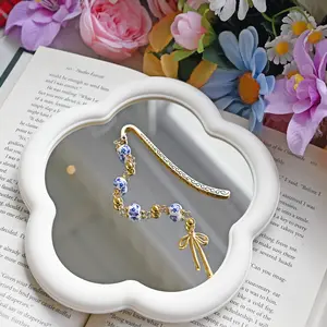 Blue and White Chinoiserie Beaded Bookmark with Bow Coquette Style Book Lover Gift Silver Metal Alloy Dangling Ceramic Beads Nickel-Free Iron Findings