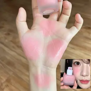 This lightweight hydrating liquid blush blends smoothly into skin. It creates sheer natural tone with flawless non-cakey finish. The formula fits skin perfectly, keeps color stable and maintains fresh delicate makeup all day.