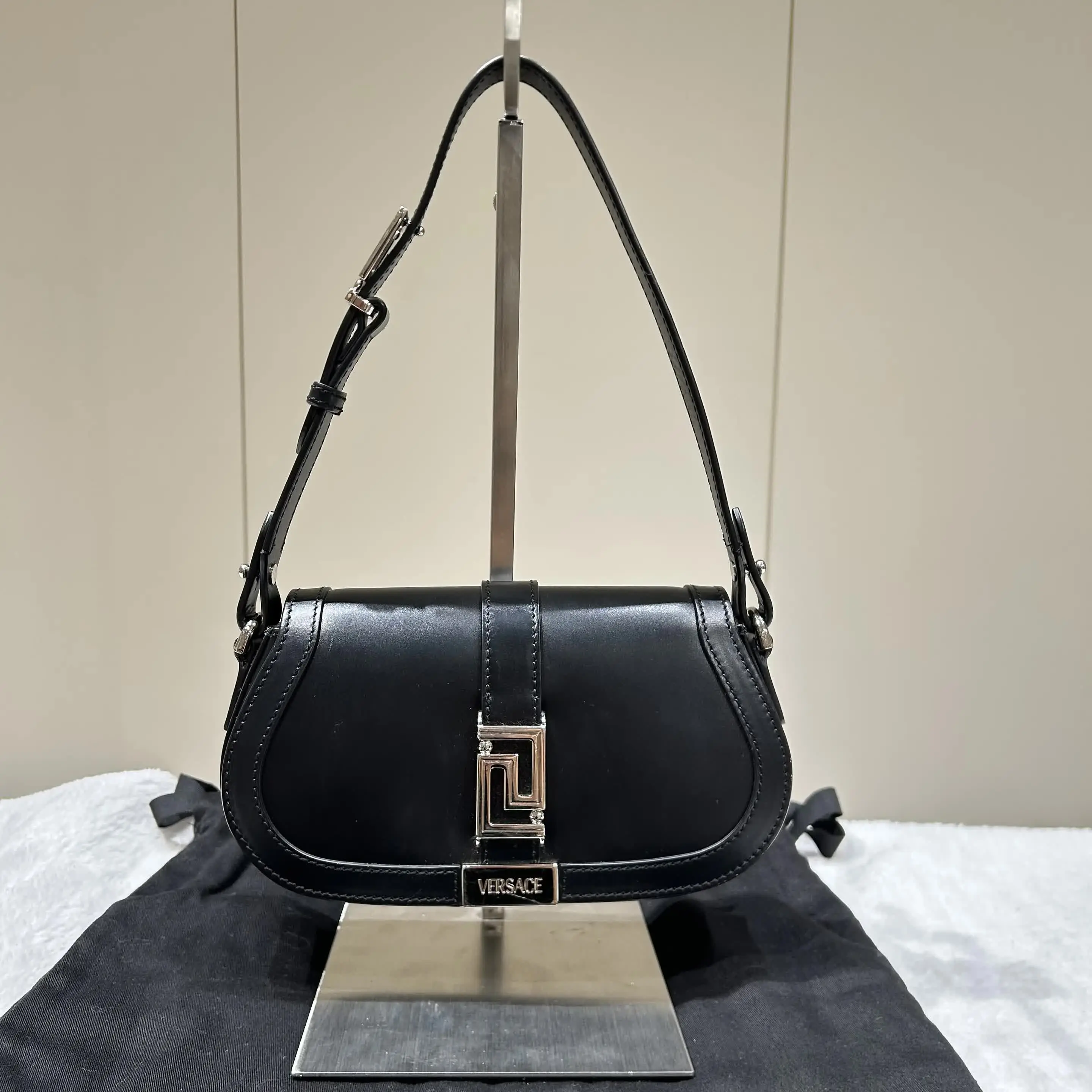 Pre-owned VERSACE leather Shoulder Bags Black Greca Goddess Mini Shoulder Bag 33754912