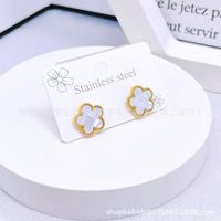 Five-flower earrings white