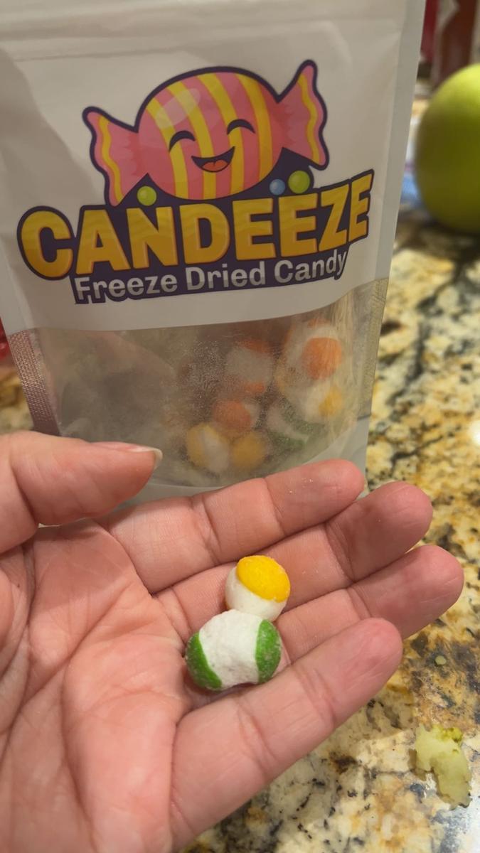 Item: Sour Rainbow Crunch