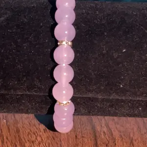 Lavender bead bracelet