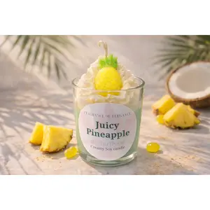 Juicy pineapple candle