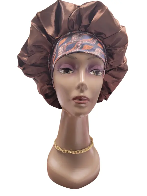 Large satin bonnet for hair protection. Large satin bonnet for hair protection.