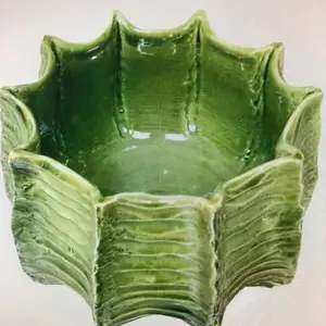 Organic medium ceramic planter