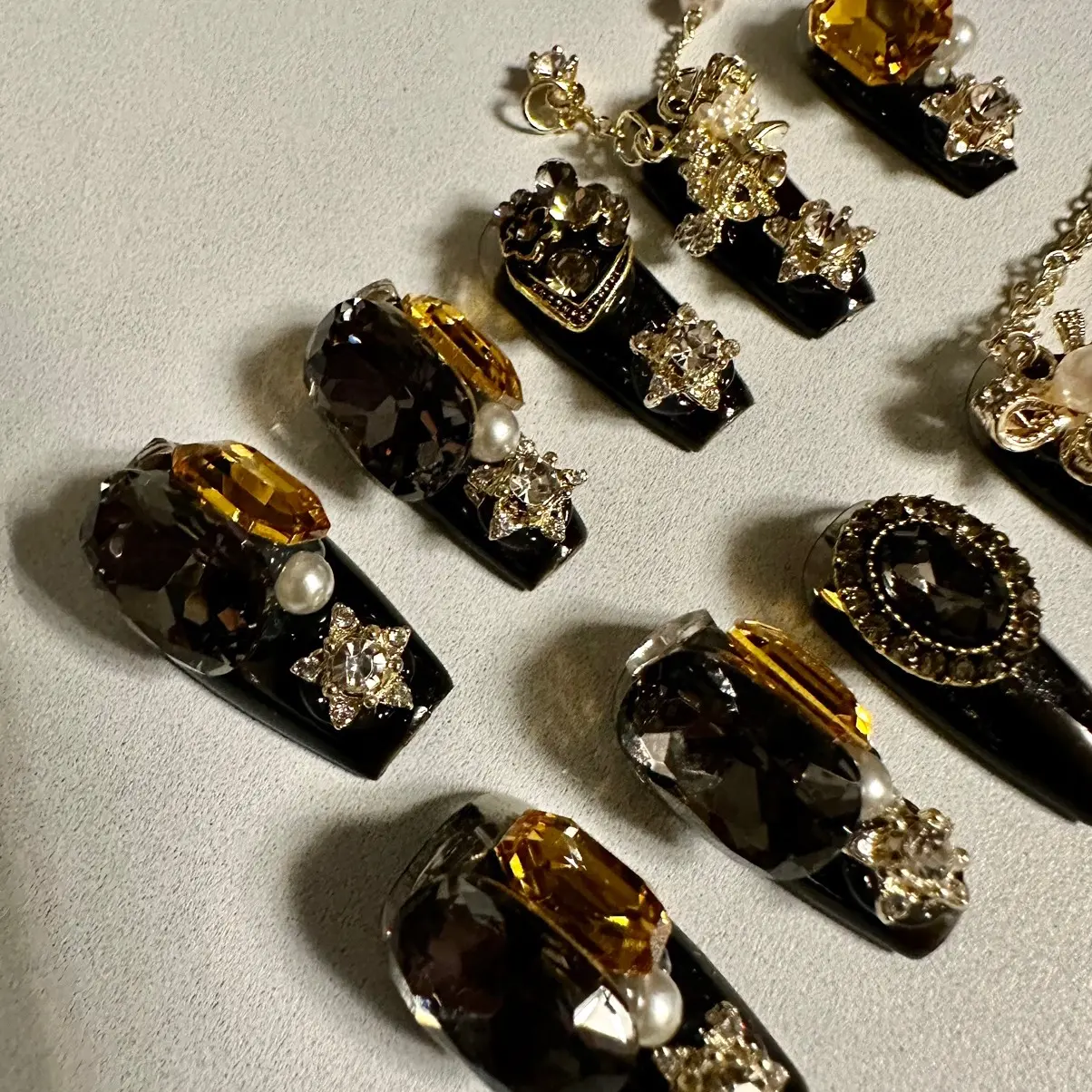 IHeartBeaute - high quality handmade press on nails with coffin shape gem stones rhinestones yellow and black k9 crystals medium length stunning