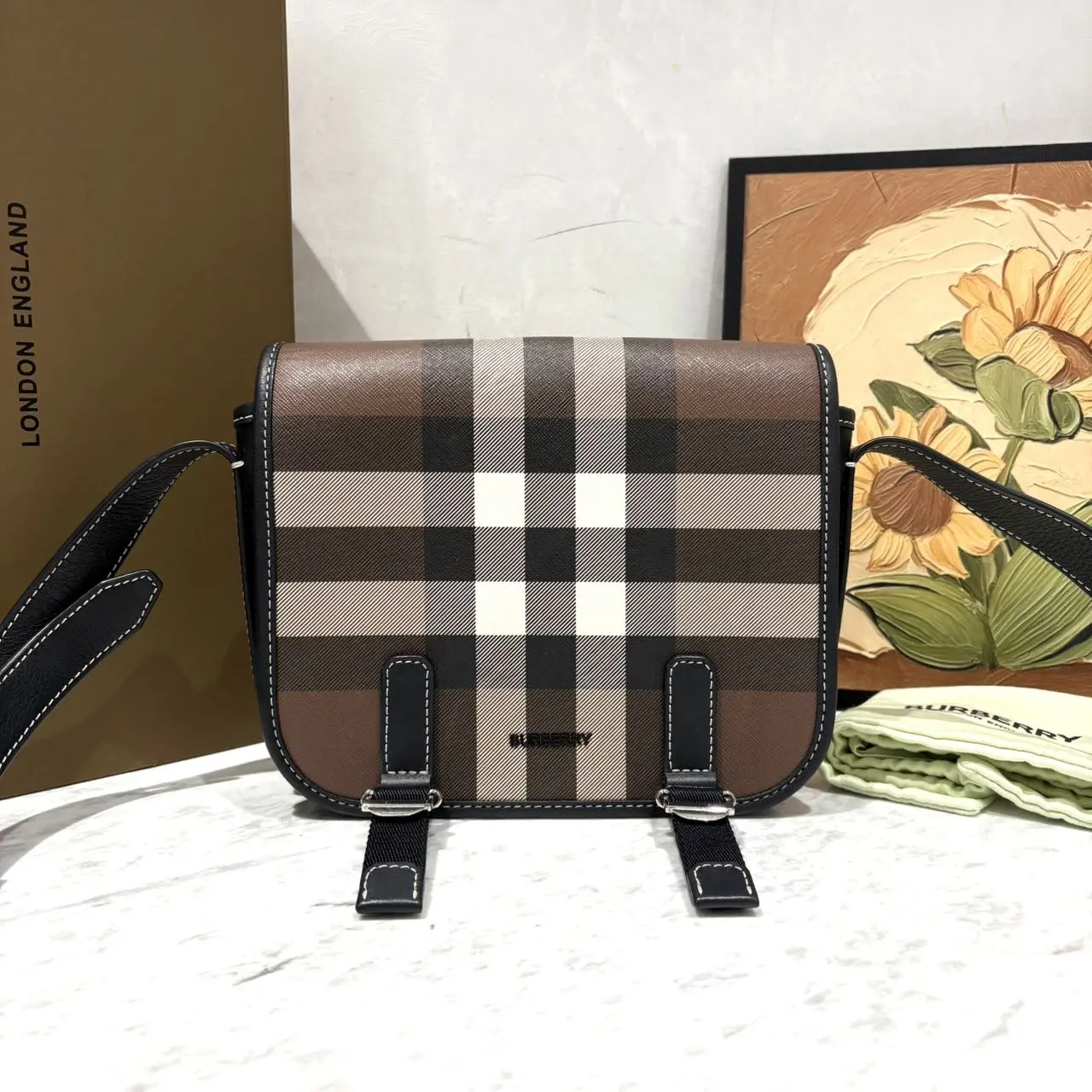 Pre-owned BURBERRY Leather Shoulder Bags 7.8'' R2589 Shoulder Bag C5436112752 0322 T1 Chloe